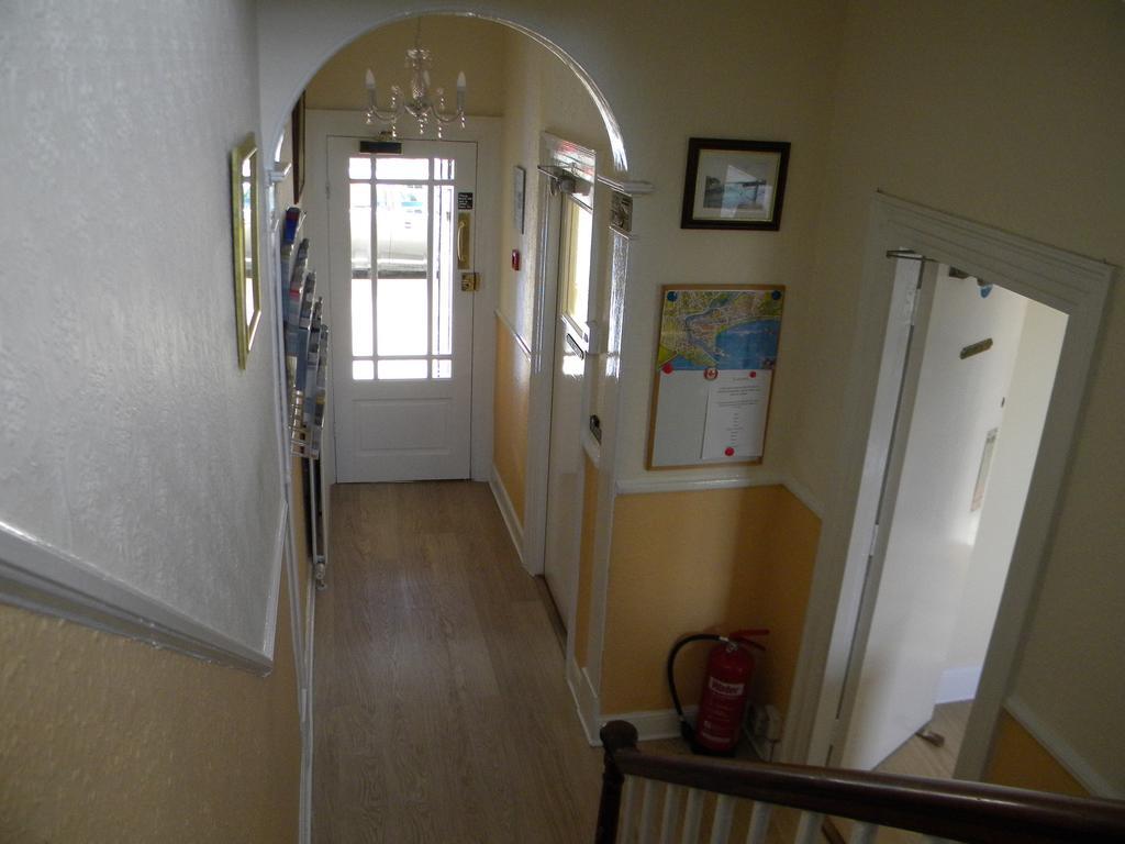 The Alendale Guesthouse 韦茅斯 外观 照片